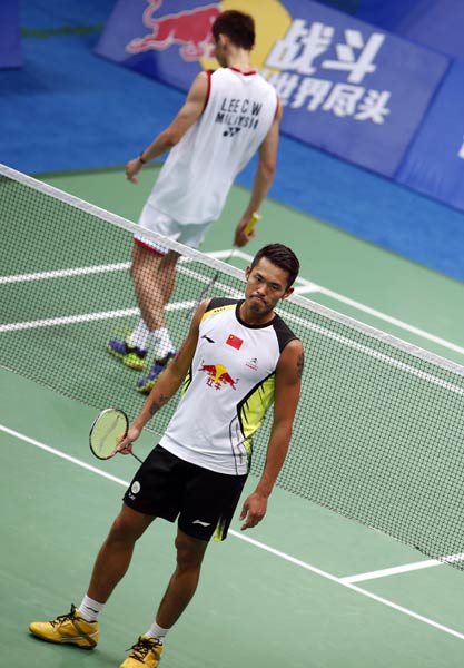 赛中两支实 赛中两支实