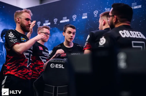 势明显高于 势明显高于