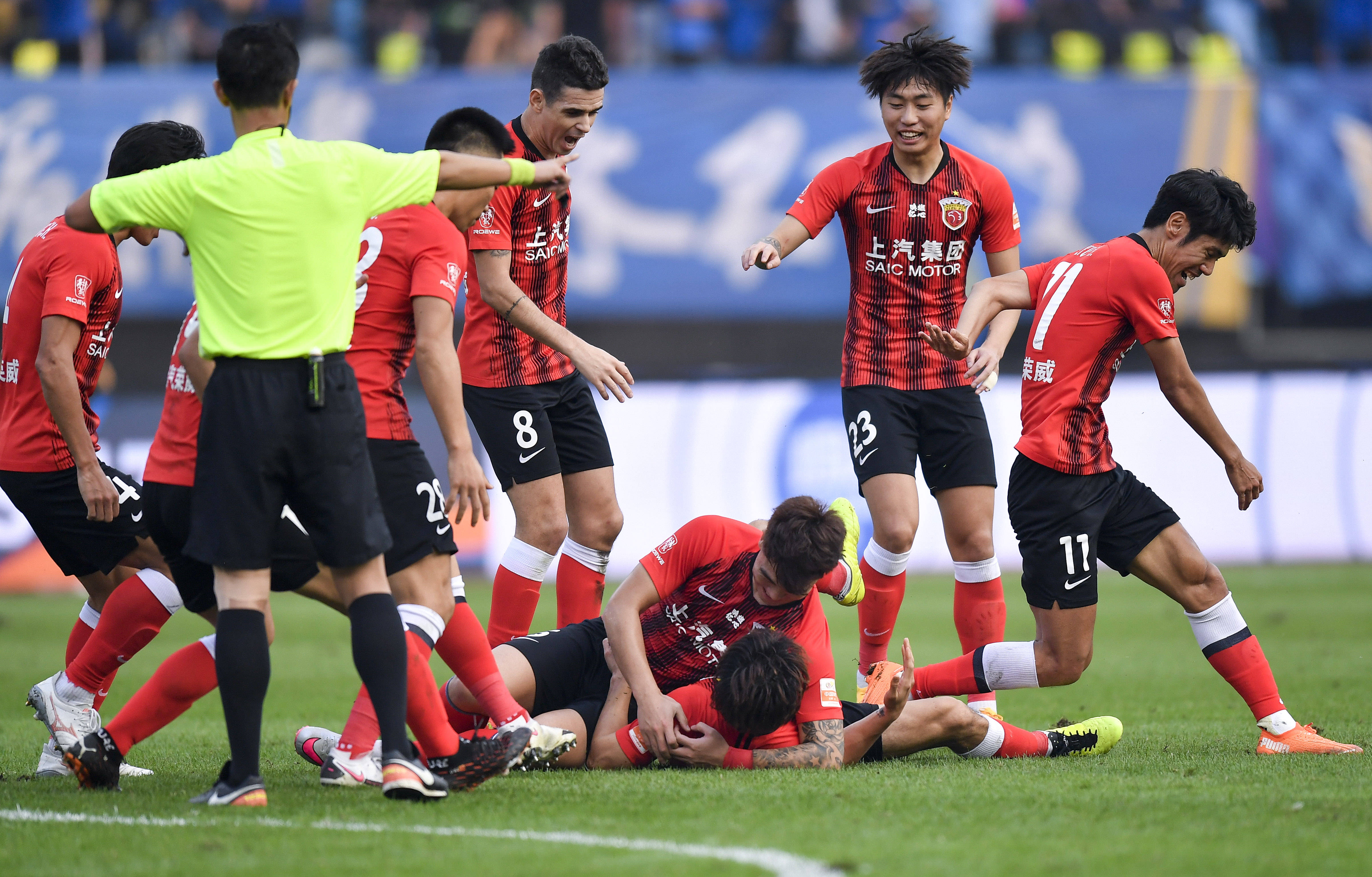 取得突破 取得突破